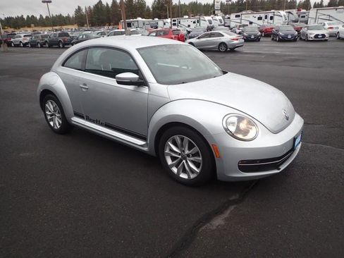 Used 2013 Volkswagen Beetle TDI FWD image 7