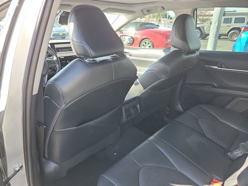 Used 2022 Toyota Camry XSE w/ Carpet Mat Package (TMS) image 12