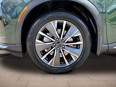 Certified 2026 INFINITI QX60 Luxe w/ Cargo Package AWD/4WD image 9