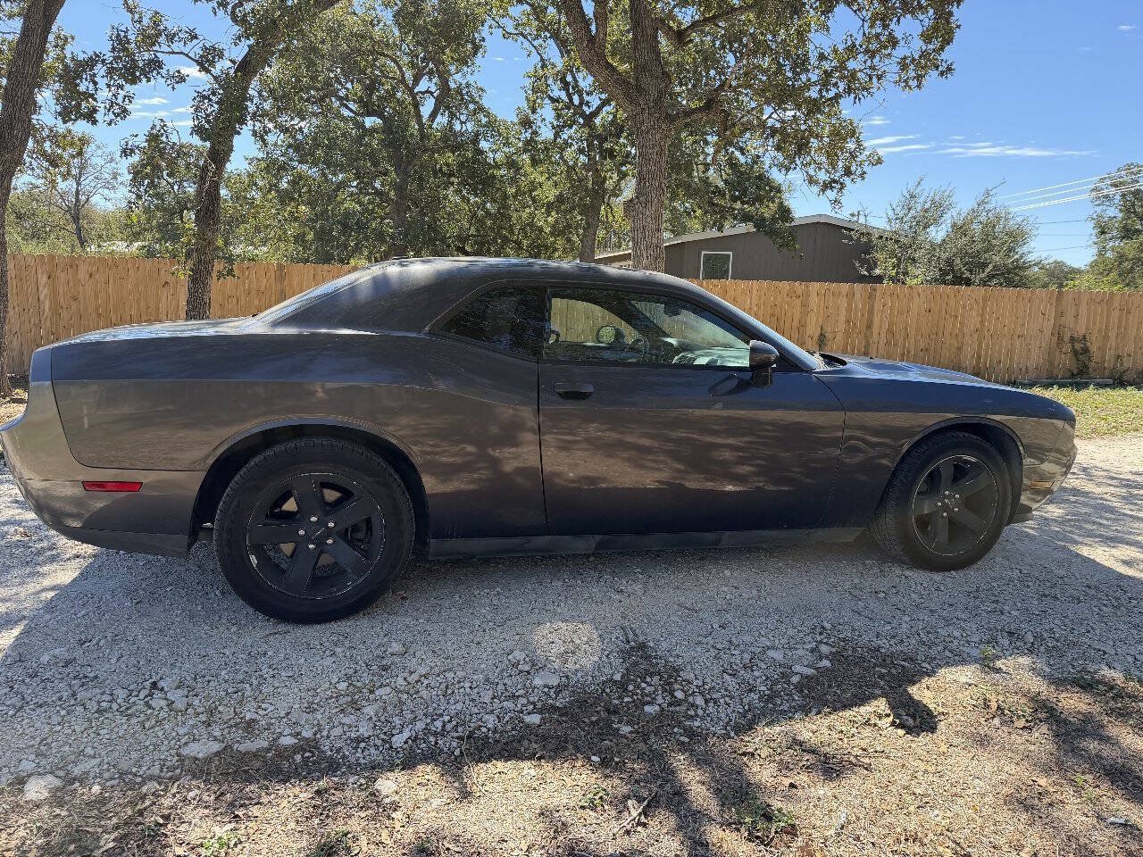 Used 2013 Dodge Challenger SXT RWD image 6