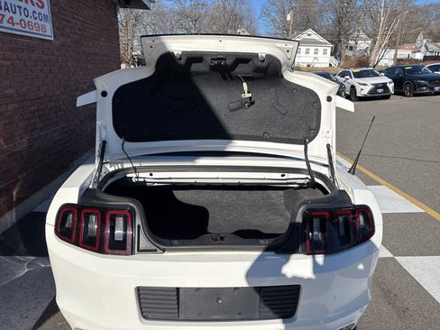 Used 2013 Ford Mustang Premium image 34