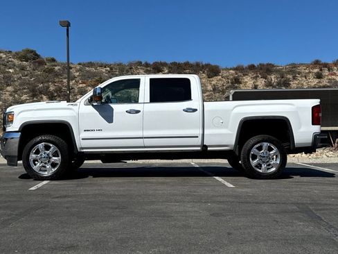 Used 2019 GMC Sierra 2500 SLT w/ Duramax Plus Package image 7