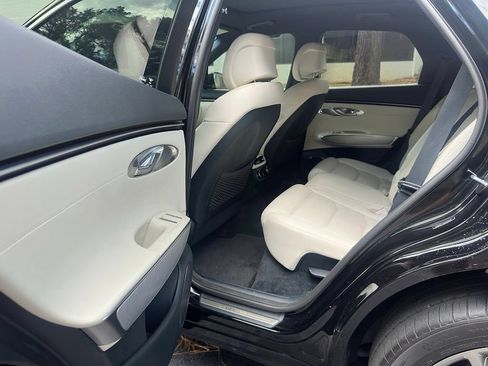 Used 2023 Genesis Electrified GV70 AWD/4WD image 22