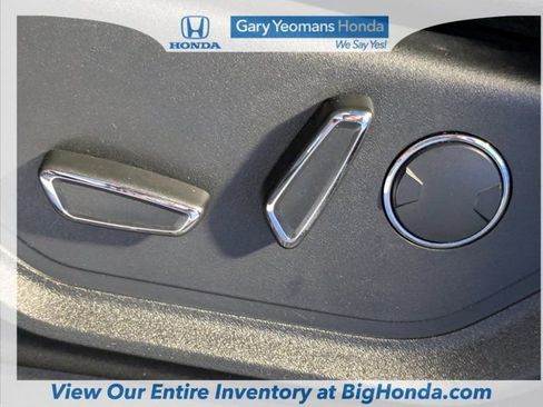 Used 2017 Ford F150 Lariat w/ Equipment Group 502A Luxury image 22