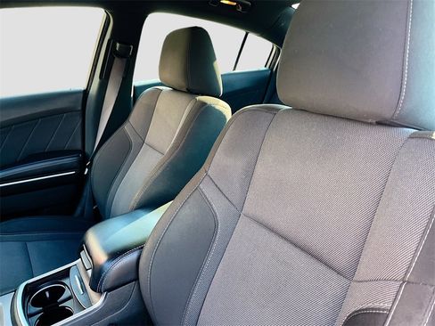 Used 2022 Dodge Charger SXT image 18