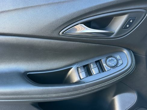 Used 2024 Buick Encore GX Preferred image 11