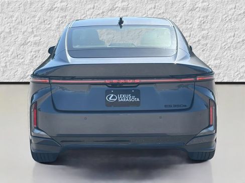 New 2026 Lexus ES 350e w/ Cold Area Package FWD image 4