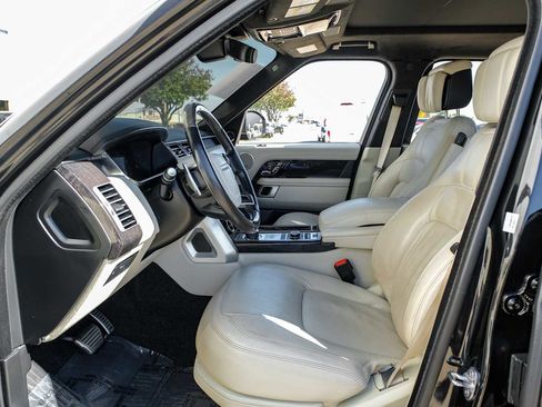 Used 2020 Land Rover Range Rover Long Wheelbase Autobiography image 4