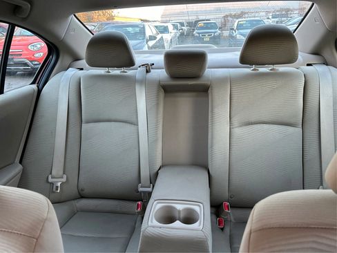 Used 2016 Honda Accord LX image 27