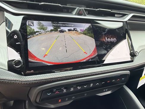 New 2026 Jeep Cherokee Limited AWD/4WD image 23