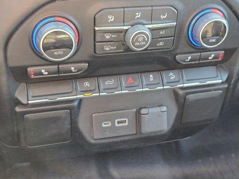 Used 2022 Chevrolet Silverado 1500 RST image 25