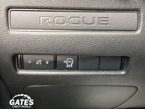 Used 2024 Nissan Rogue S AWD/4WD image 20