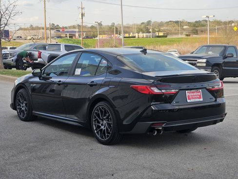 New 2026 Toyota Camry SE (Natl) FWD image 4