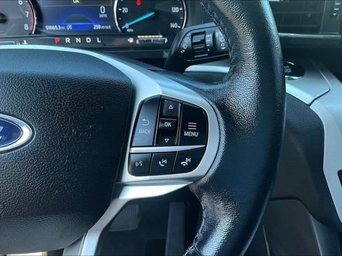 Used 2021 Ford Explorer XLT w/ Equipment Group 202A AWD/4WD image 12
