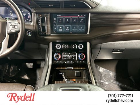 Used 2024 GMC Yukon Denali w/ Denali Reserve Package image 15