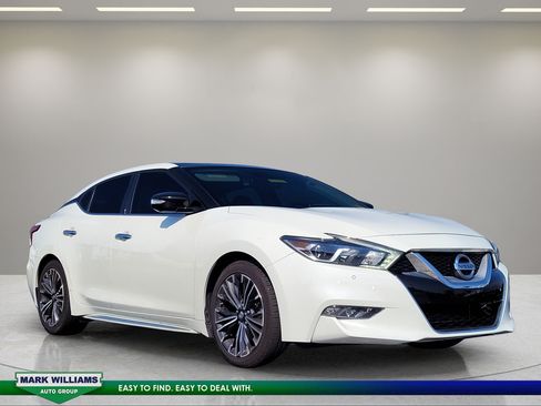 Used 2017 Nissan Maxima Platinum w/ Medallion Package FWD image 1