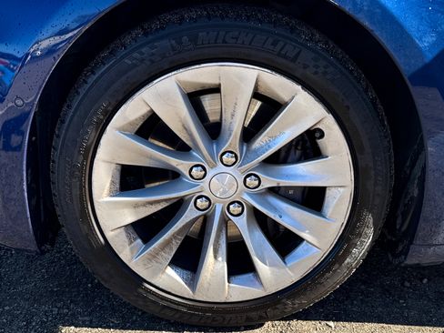 Used 2017 Tesla Model S 90D image 19