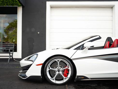 Used 2020 McLaren 600LT Spider RWD image 7