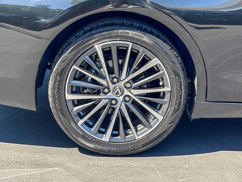 Certified 2024 Lexus ES 300h w/ Premium Package FWD image 10