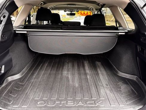 Used 2019 Subaru Outback 2.5i Premium w/ Protection Package #1 AWD/4WD image 28