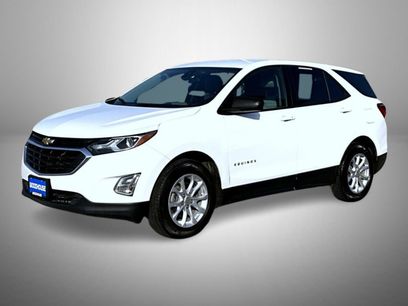 Used 2021 Chevrolet Equinox LS w/ LS Convenience Package