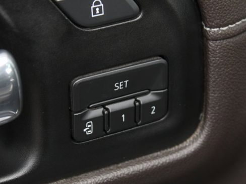 Used 2019 GMC Sierra 1500 SLT image 15