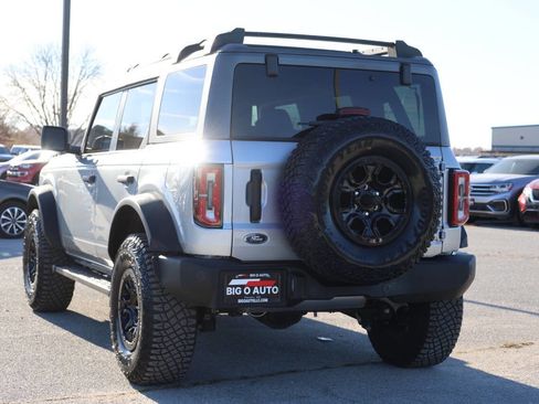 Used 2023 Ford Bronco Wildtrak image 10