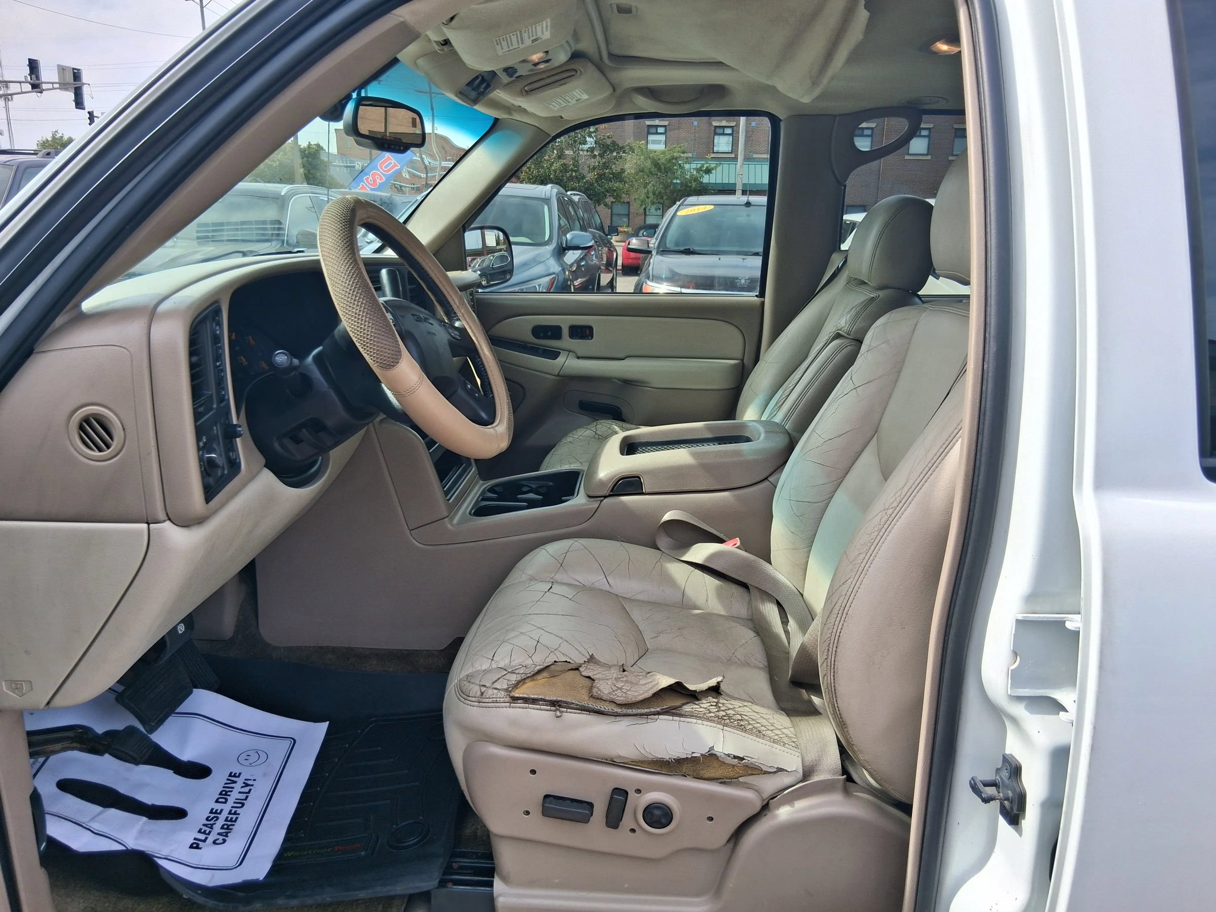 Used 2003 GMC Yukon XL SLT w/ 1SD Preferred Equipment Group AWD/4WD image 12