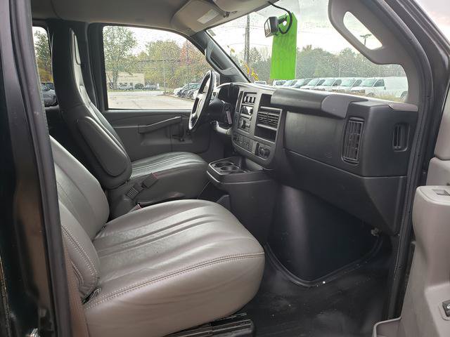 Used 2017 Chevrolet Express 3500 LS RWD image 12