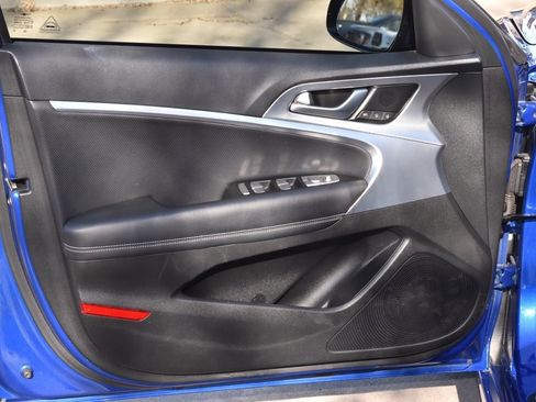 Used 2023 Genesis G70 3.3T image 33