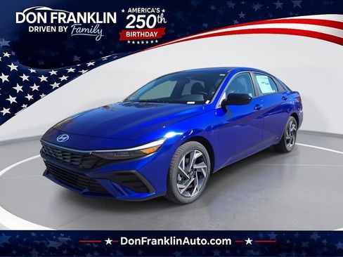Used 2025 Hyundai Elantra Sport FWD image 1