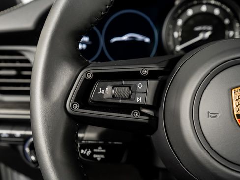 Used 2024 Porsche 911 Carrera GTS w/ Premium Package image 39