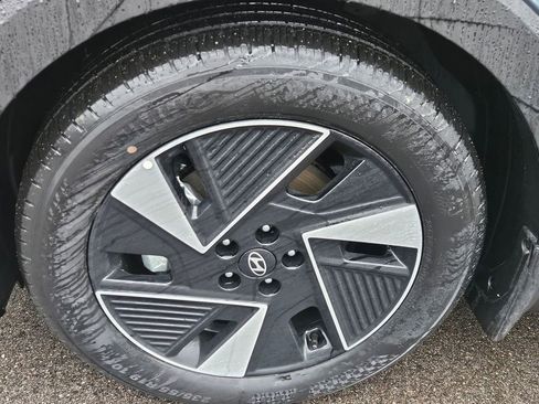 New 2026 Hyundai Ioniq 5 SEL image 10