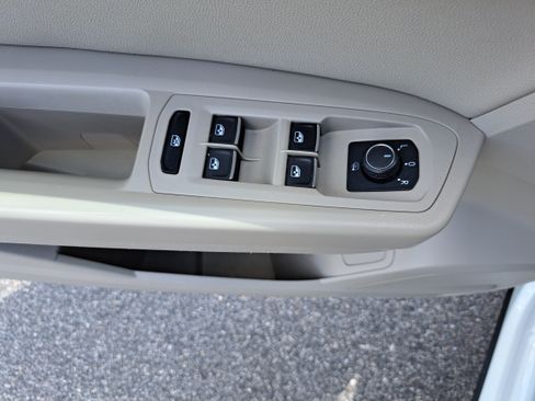Used 2019 Volkswagen Atlas SE w/ Panoramic Sunroof Package AWD/4WD image 28