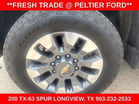Used 2025 Chevrolet Silverado 2500 LT w/ Texas Edition AWD/4WD image 5