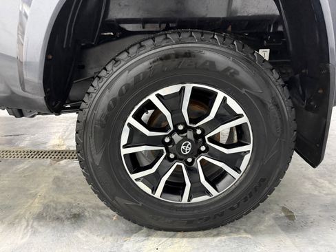 Used 2021 Toyota Tacoma TRD Sport image 26