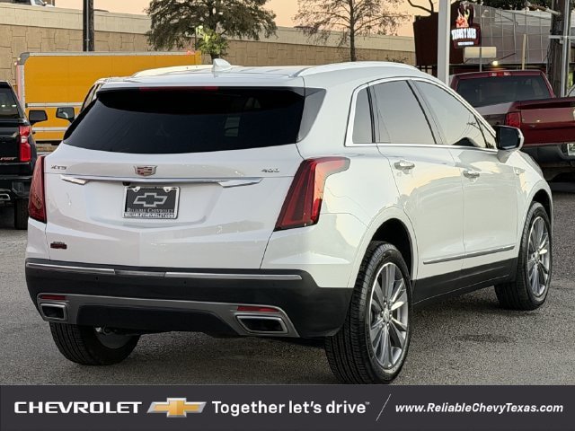 Used 2025 Cadillac XT5 Premium Luxury w/ LPO, Floor Liner Package AWD/4WD image 4