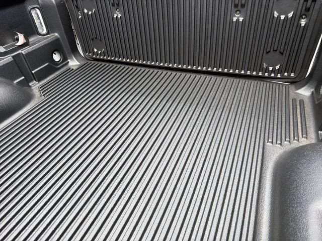Used 2025 RAM 1500 Laramie AWD/4WD image 18
