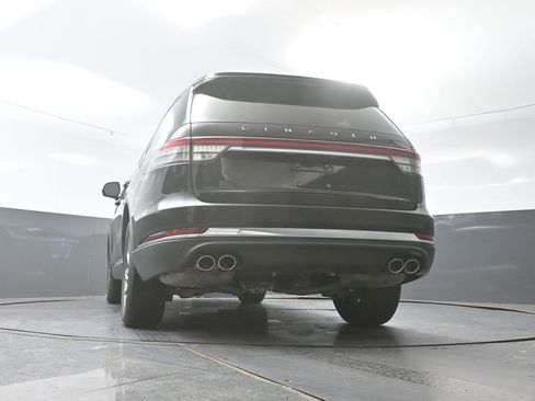 Used 2023 Lincoln Aviator AWD image 30