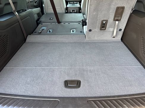 Certified 2024 GMC Yukon XL SLE RWD image 17