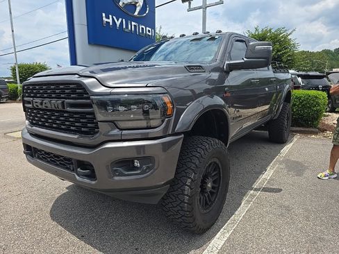 Used 2022 RAM 2500 Big Horn w/ Level C Equiment Group AWD/4WD image 5