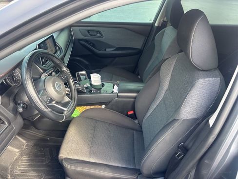 Certified 2021 Nissan Rogue S image 6