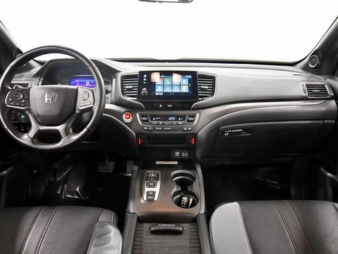 Certified 2022 Honda Passport TrailSport image 3