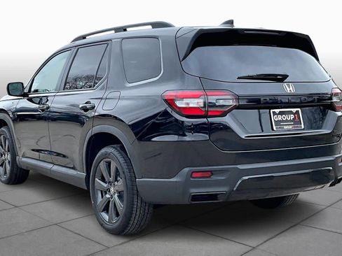 New 2026 Honda Pilot Sport image 12