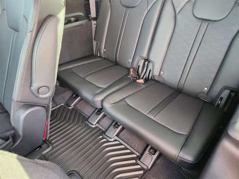 New 2026 Kia Sorento SX image 23