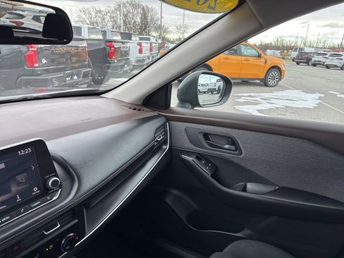 Used 2023 Nissan Rogue S image 20