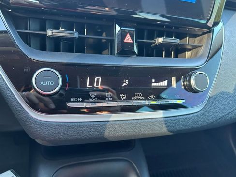 Used 2025 Toyota Corolla LE FWD image 26