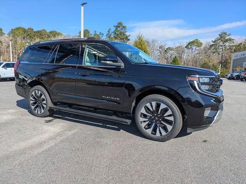 New 2026 Ford Expedition Platinum w/ Driver's Package image 2