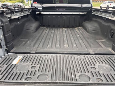 Used 2023 Nissan Frontier PRO-4X w/ Pro-4X Premium Package AWD/4WD image 15