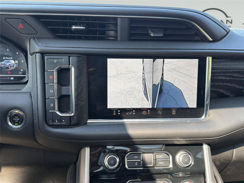 Used 2023 GMC Yukon XL Denali w/ Denali Reserve Package AWD/4WD image 21